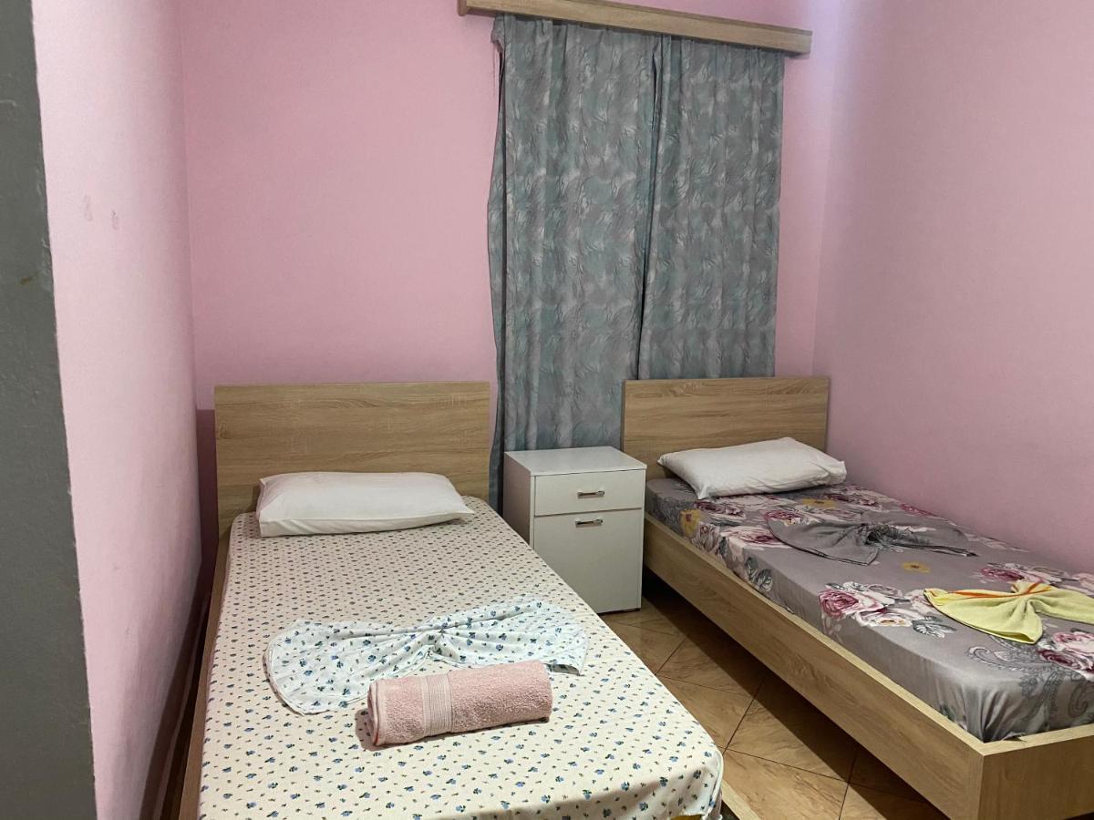Guesthouse Sense Tirana Kültér fotó