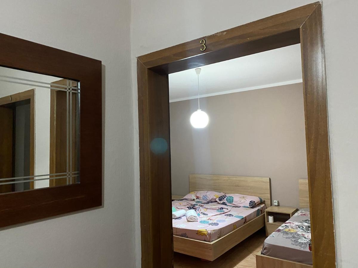 Guesthouse Sense Tirana Kültér fotó